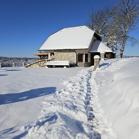 Zerko Holiday Home - Vineyard Chalet With Sauna And Jacuzzi Free Mirna Exterior photo